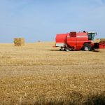 Zakup maszyn rolniczych: o czym warto pamiętać